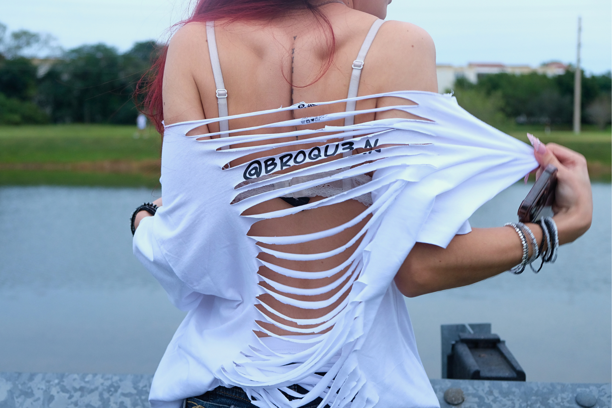 How Low Kitty? (t-shirt)